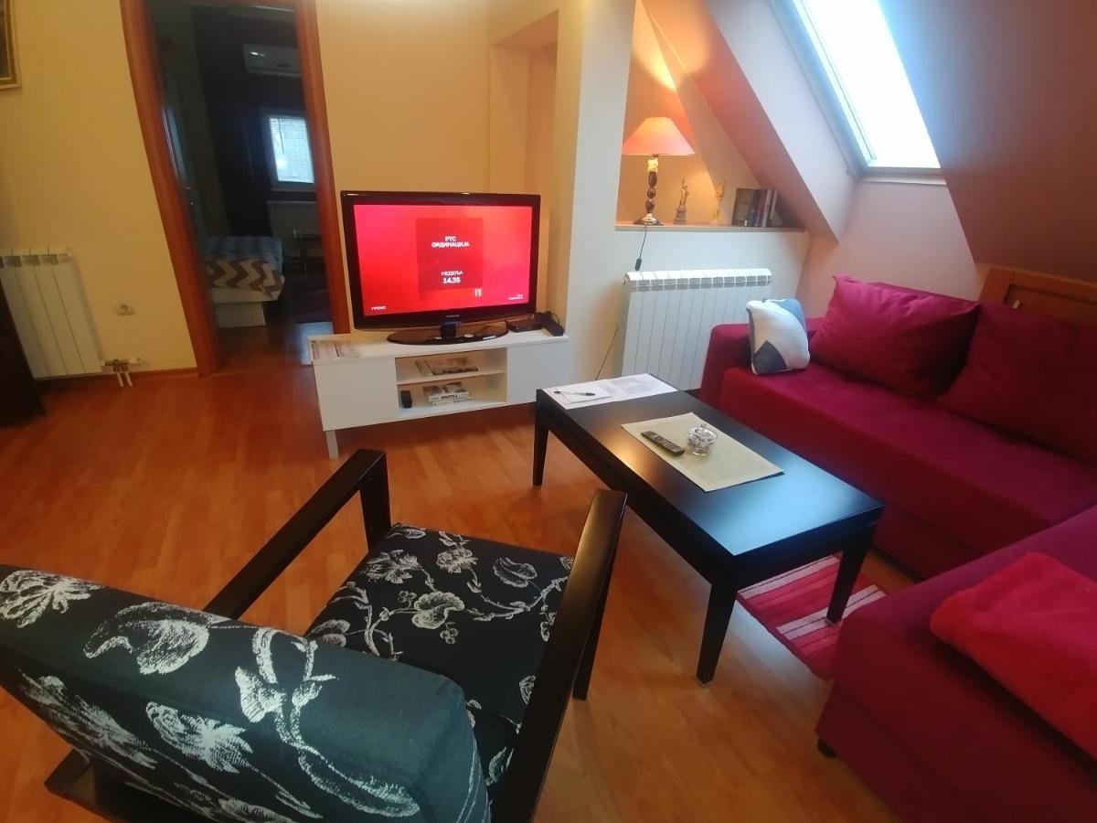Talas apartmani Belgrade Luaran gambar